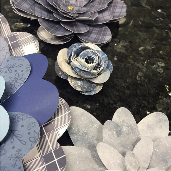 12 pc Blue White Christmas Flowers Backdrop Props Wall Decor Weddings Snowflakes - Picture 6 of 8